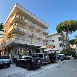Hotel Levante Convenzionato Oltremare E Italia In Miniatura